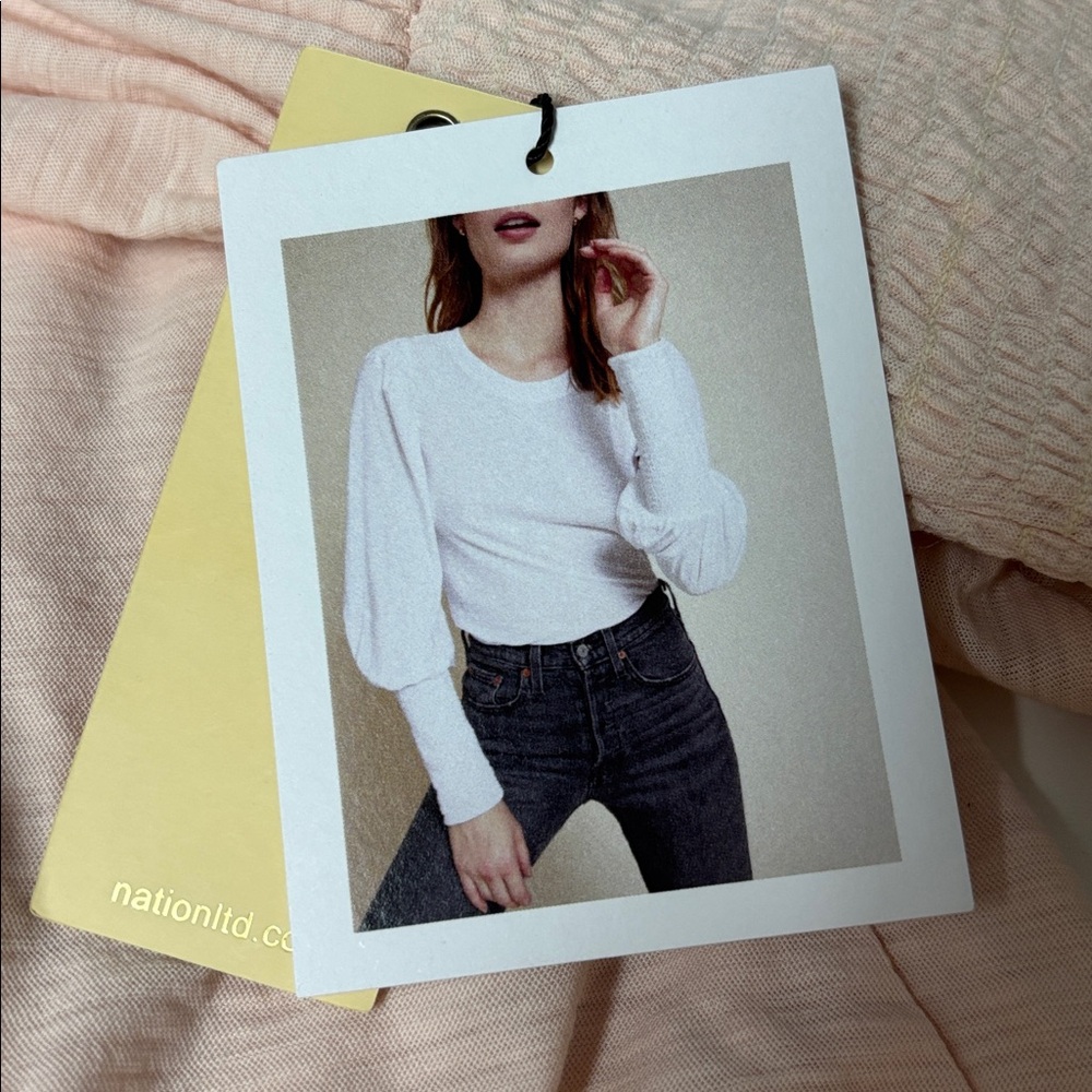 Nwt Nation puffy shoulder tee